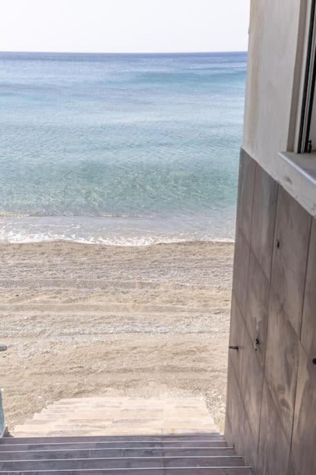 Ioannis Rooms Δωμάτια Με Θεα Στη Θαλασσα Paranimfoi Екстер'єр фото
